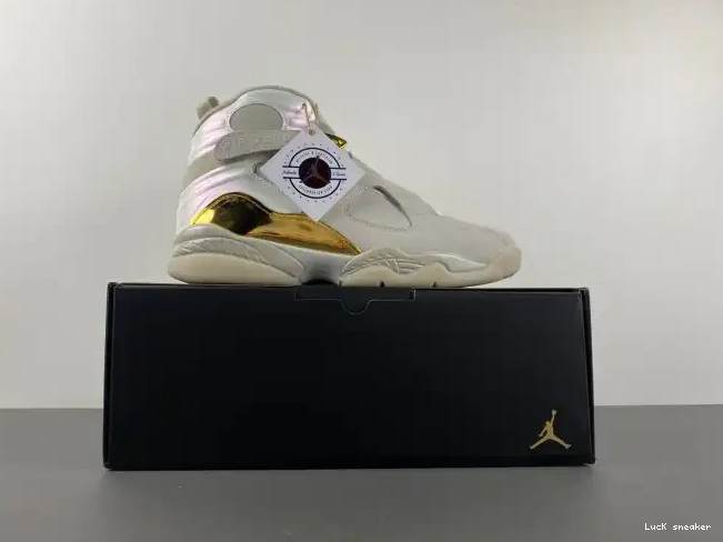 Reps LUCY Champagne Retro Jordan 8 832821-030 0408